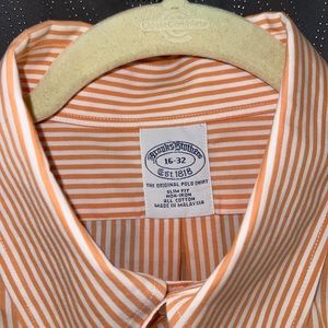 Brooks Brothers collared long sleeve shirt. 16-32